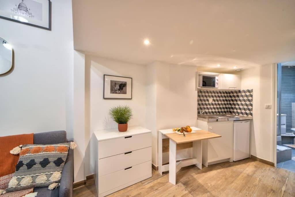 Bel Appartement Au Coeur De Montmartre Paris Exterior foto